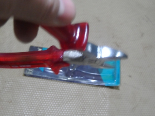 ลดแบบต่ำกว่าทุนไปเลยครับ ขายๆๆ คีมตัด งานไฟฟ้า