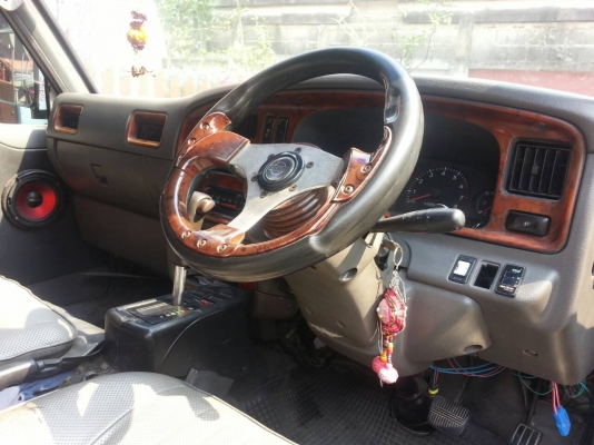 ขาย NISSAN URVAN ปี97 แสนเดียวมาเอาไปเลยครับ