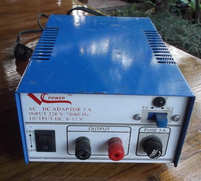 หม้อแปลงไฟบ้าน จาก 220 V เป็น 6 โวลล์ หรือ 12 โวลล์