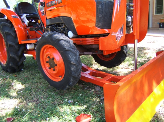 KUBOTA L3008 4WD KUBOTA L3008 4WD