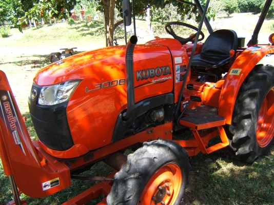 KUBOTA L3008 4WD KUBOTA L3008 4WD
