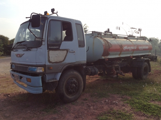 HINO 6 ล้อ รถน้ำ8000 ลิตร ขายตามสภาพรถใช้งานอยู่ซัซซีมีผุแค่ด้านซ้าย เครื่อง 168แรง พวงมาลัยเพาเวอร์ ยาง 900 ขาย 410,000 HINO 6 ล้อ รถน้ำ8000 ลิตร ขายตามสภาพรถใช้งานอยู่ซัซซีมีผุแค่ด้านซ้าย เครื่อง 168แรง พวงมาลัยเพาเวอร์ ยาง 900 ขาย 410,000