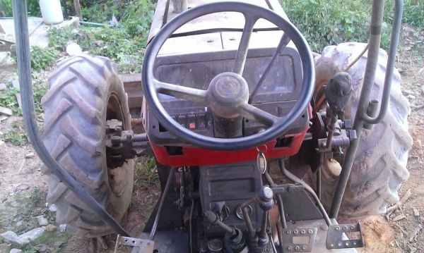 ขาย แมสซี่เฟอร์กุสัน MF390 4 WD พร้อมใบมีดหน้า(มีคลิป) ขาย แมสซี่เฟอร์กุสัน MF390 4 WD พร้อมใบมีดหน้า(มีคลิป)