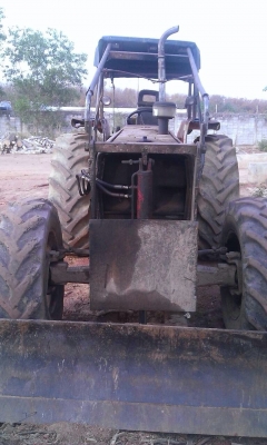 ขาย แมสซี่เฟอร์กุสัน MF390 4 WD พร้อมใบมีดหน้า(มีคลิป) ขาย แมสซี่เฟอร์กุสัน MF390 4 WD พร้อมใบมีดหน้า(มีคลิป)