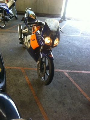 ขาย CBR150เครื่องดี ทะเบียนขาด5ปี มีเล่ม+ชุดโอน ขายตามสภาพ