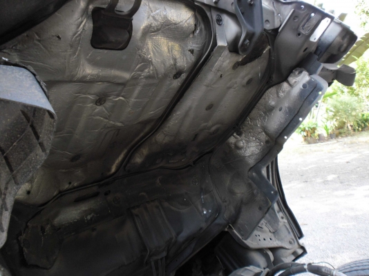 ขาย 6 ล้อ NKR-130 โบว์ ปี 50 สวย ๆ ขาย 6 ล้อ NKR-130 โบว์ ปี 50 สวย ๆ