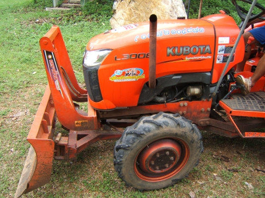KUBOTA L3008 4WD KUBOTA L3008 4WD
