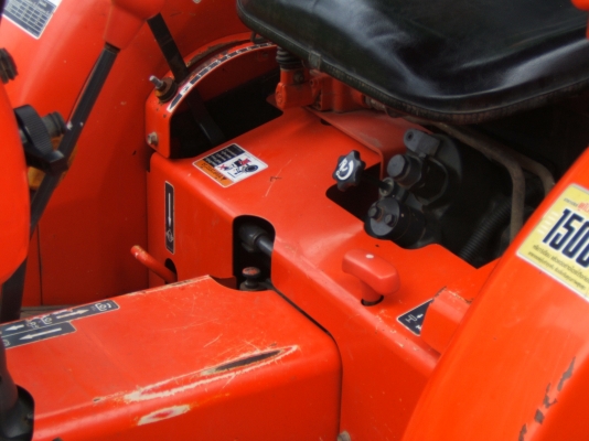 KUBOTA L3008 4WD KUBOTA L3008 4WD