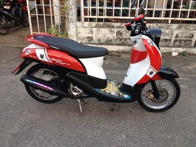 ฟ๊โน่ ปี55 รถไม่มีรอยเลย