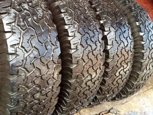 ขายยาง  BF  33 x 10.5 x 15  ....... สวยๆ เชิญครับ