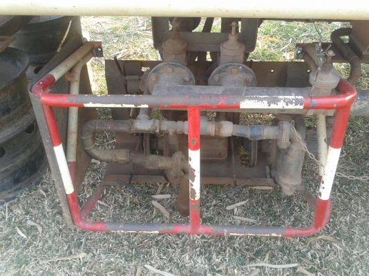 ขายถังน้ำมันอุปกรณ์ครบ มีหัวจ่ายดีเซลกับเบนซินพร้อมใช้