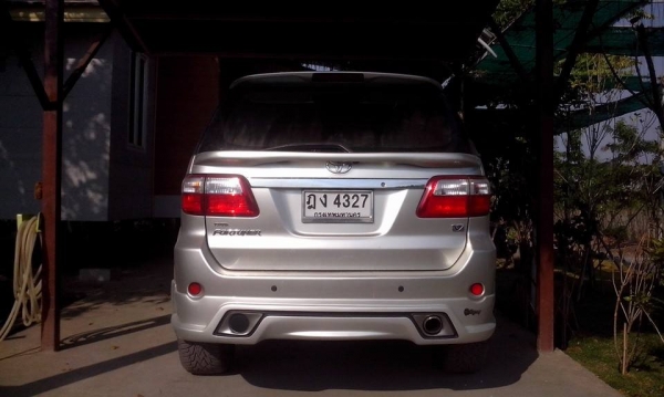 รถ TOYOTA  FORTUNER  สภาพสวย สเกิ้ลรอบคัน แม็คขอบ 20&quot; ราคาโดนใจ พิเศษ 770,000 บาท