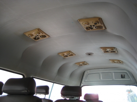 ขายรถตู้ปี 95 เครื่องเดิมดีเซล เบาะ4 แถว ขายรถตู้ปี 95 เครื่องเดิมดีเซล เบาะ4 แถว