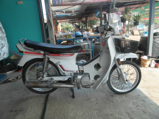 ขายดรีมคุรุสีขาวทำใหม่ทะเบียนเต็มโอน14500บาท0897074784พิดโลก