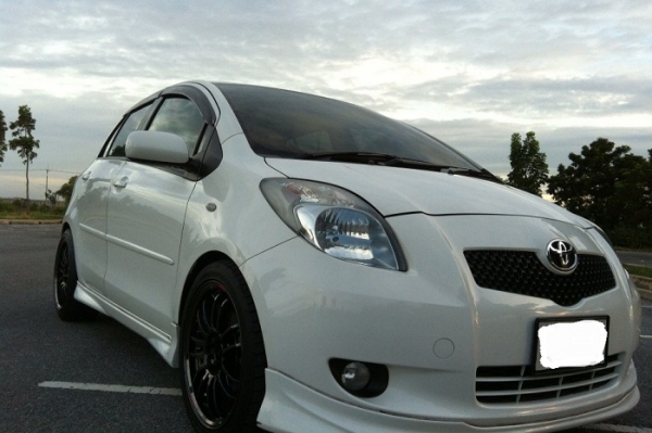 ขายล้อ re30 ขอบ17 หน้า7 หลัง8 สีเบ็คโคม พร้อมยาง nitto neogen 205/45/17 สัปดาห์ 20/11 ปี ขายล้อ re30 ขอบ17 หน้า7 หลัง8 สีเบ็คโคม พร้อมยาง nitto neogen 205/45/17 สัปดาห์ 20/11 ปี