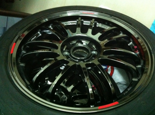 ขายล้อ re30 ขอบ17 หน้า7 หลัง8 สีเบ็คโคม พร้อมยาง nitto neogen 205/45/17 สัปดาห์ 20/11 ปี ขายล้อ re30 ขอบ17 หน้า7 หลัง8 สีเบ็คโคม พร้อมยาง nitto neogen 205/45/17 สัปดาห์ 20/11 ปี