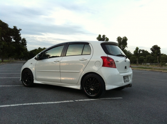 ขายล้อ re30 ขอบ17 หน้า7 หลัง8 สีเบ็คโคม พร้อมยาง nitto neogen 205/45/17 สัปดาห์ 20/11 ปี ขายล้อ re30 ขอบ17 หน้า7 หลัง8 สีเบ็คโคม พร้อมยาง nitto neogen 205/45/17 สัปดาห์ 20/11 ปี