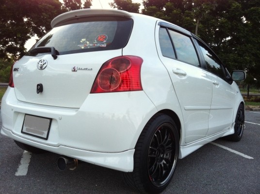 ขายล้อ re30 ขอบ17 หน้า7 หลัง8 สีเบ็คโคม พร้อมยาง nitto neogen 205/45/17 สัปดาห์ 20/11 ปี ขายล้อ re30 ขอบ17 หน้า7 หลัง8 สีเบ็คโคม พร้อมยาง nitto neogen 205/45/17 สัปดาห์ 20/11 ปี