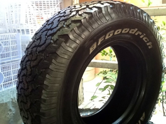 ขายยาง  BF  265 x 75 x 16 ............ สวยๆ เชิญครับ