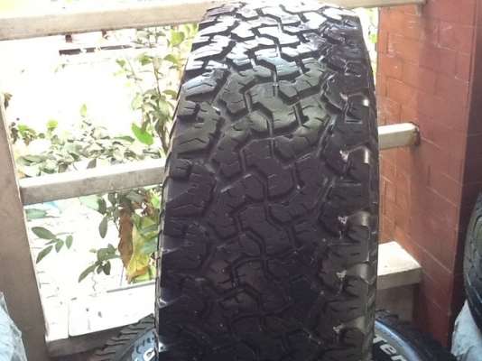 ขายยาง  BF  265 x 75 x 16 ............ สวยๆ เชิญครับ