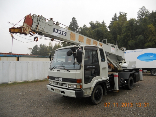 รถเครน อีซุซุ
