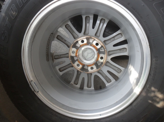 ล้อแม็ก 17นิ้ว 6 รูมาสด้า+ยาง265/65R17ปี10 สวยๆ 4 ล้อ ราคา 7700 บาท