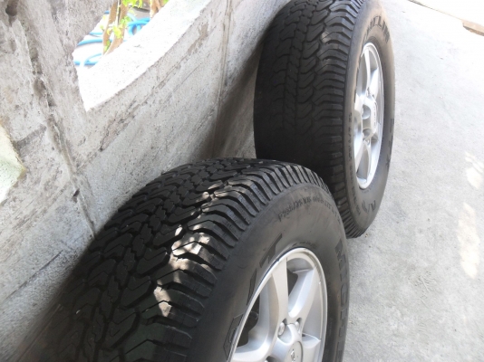 ล้อแม็ก 15นิ้ว 6รู อีซูซุ + ยาง235/75R15 สวยๆ 1 คู่ ราคา 3800 บาท