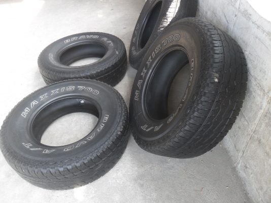 ยาง MAXXIS 265/70R16 ปี11 สวยๆ 4 เส้น ราคา 2700 บาท ยาง MAXXIS 265/70R16 ปี11 สวยๆ 4 เส้น ราคา 2700 บาท