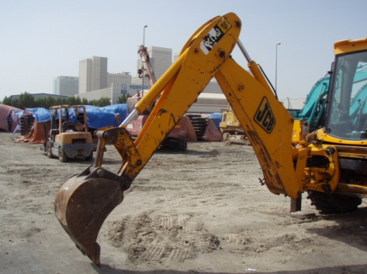 ขายรถหน้าตักหลังขุด JCB สนใจโทร 083 081 2889