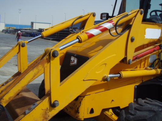 ขายรถหน้าตักหลังขุด JCB สนใจโทร 083 081 2889