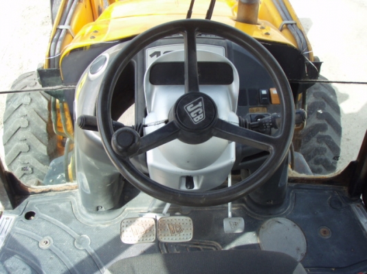 ขายรถหน้าตักหลังขุด JCB สนใจโทร 083 081 2889