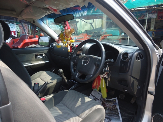 ขาย ISUZU super titanium 2500 ขาย ISUZU super titanium 2500