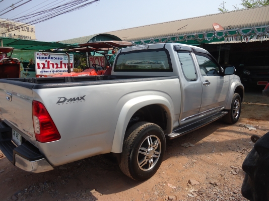 ขาย ISUZU super titanium 2500 ขาย ISUZU super titanium 2500