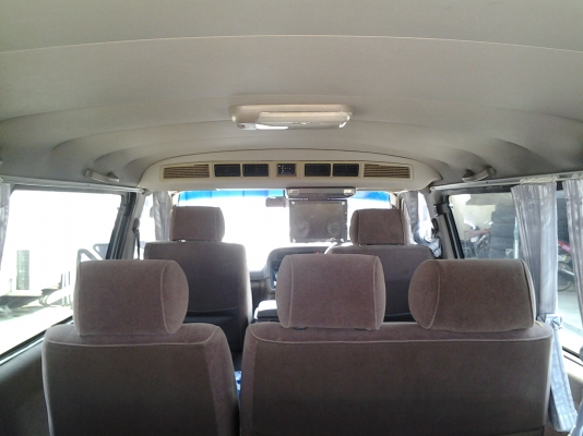 ตู้ custom ปี 02&#039;  เครื่องเดิมเบนซิล+แก็ส