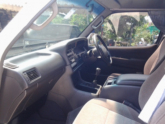 ตู้ custom ปี 02&#039;  เครื่องเดิมเบนซิล+แก็ส