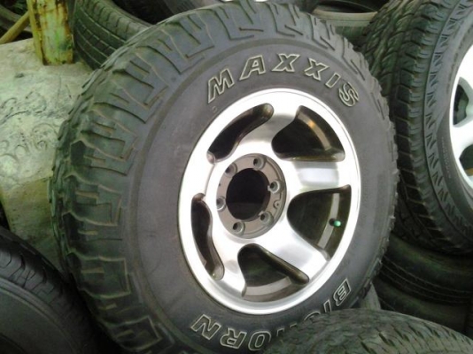 ขายล้อ 15*8.5 of-5 พร้อมยางตะกุย ออฟโรด 6900/ชุด