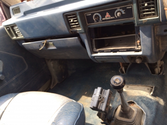 ขายรถกระบะมิสซูไซโครน 98แรง ปี 36