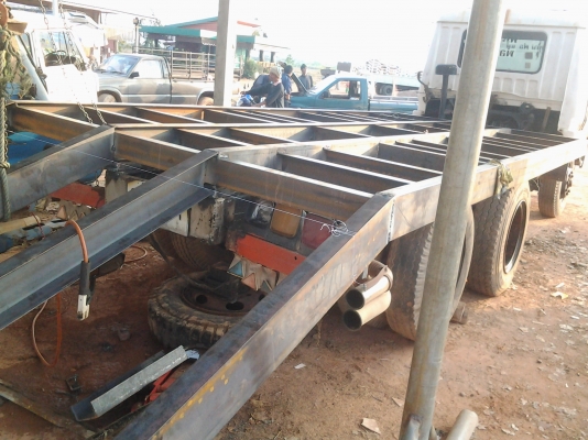 MITSU FN215 คุณหลงใส่หางปลาแล้วครับ ขึ้น 200สบาย เครื่อง 6bg1 เกียร์เสื้อลาย 6สปีด ขึ้น 200 ได้ครับ