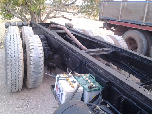 MITSU FN215 คุณหลงใส่หางปลาแล้วครับ ขึ้น 200สบาย เครื่อง 6bg1 เกียร์เสื้อลาย 6สปีด ขึ้น 200 ได้ครับ