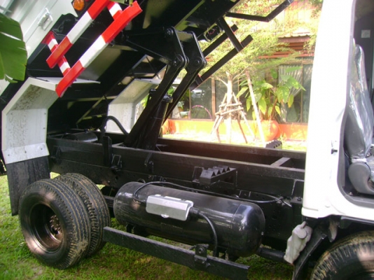 ISUZU NKS 71G หัวการ์ตูน เครื่อง 135 แรงLPG 100\%ดั๊มไม่ติดเวลา ISUZU NKS 71G หัวการ์ตูน เครื่อง 135 แรงLPG 100\%ดั๊มไม่ติดเวลา