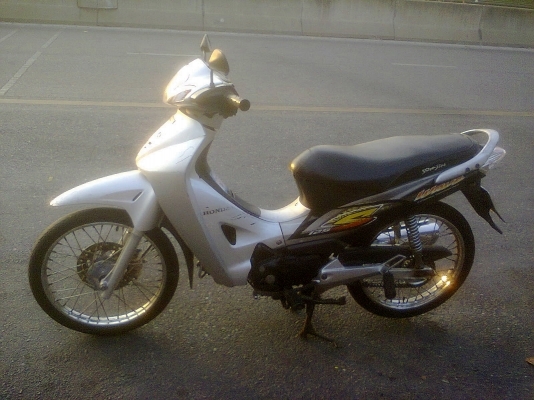 เวฟ 125 เอกสารครบ  ไฟ  ดี  ภาษีเต็ม  สตาร์ทเท้า