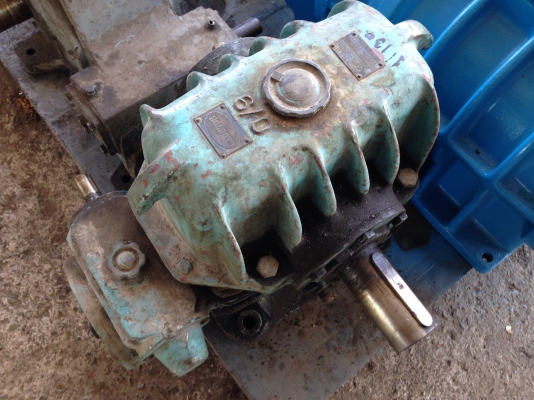 ขายหัวเกียร์ทดรอบ Holroyd อัตราทด 1:130 สภาพสวย หมุนนิ่ม มี 2 ตัวครับ