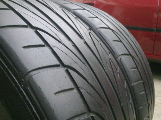 ขายยาง Dunlop ปี10 255/45/18 1คู่ ดอกหนาๆคับ 2700 บาทคับ