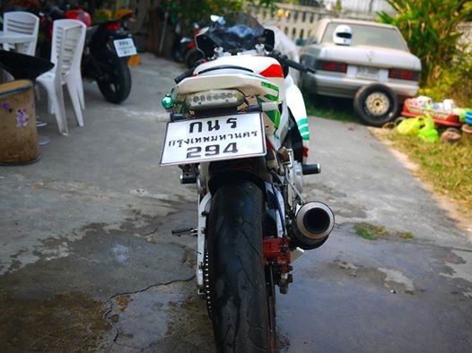 ขาย Cbr400 พร้อมทะเบียนแท้ แฟริ่ง CBR1000 2008 ขาย Cbr400 พร้อมทะเบียนแท้ แฟริ่ง CBR1000 2008