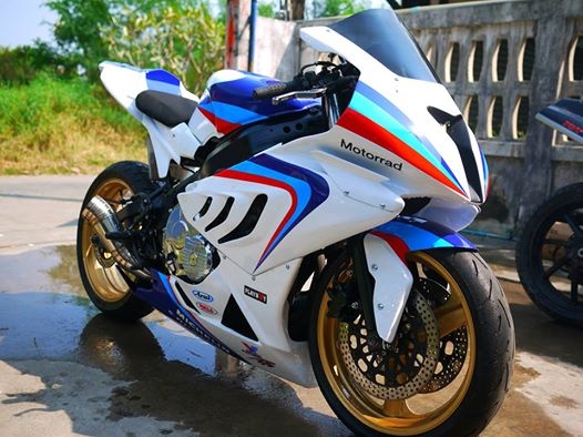ขาย CBR400 แฟริ่ง BM S1000r สีใหม่แฟริ่งใหม่ เก็บงานสีทั้งคันแล้ว ขาย CBR400 แฟริ่ง BM S1000r สีใหม่แฟริ่งใหม่ เก็บงานสีทั้งคันแล้ว