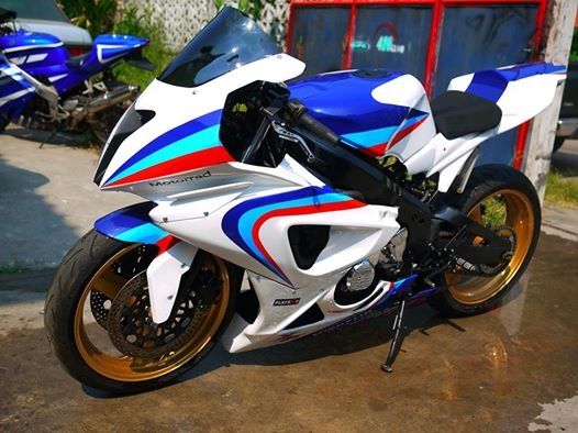 ขาย CBR400 แฟริ่ง BM S1000r สีใหม่แฟริ่งใหม่ เก็บงานสีทั้งคันแล้ว ขาย CBR400 แฟริ่ง BM S1000r สีใหม่แฟริ่งใหม่ เก็บงานสีทั้งคันแล้ว