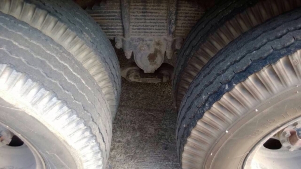 ขายรถสิบล้อบรรทุกน้ำมัน Isuzu 240 หัวขาว FXZ23NFY 2 เพลา เครื่อง P11C โหลดบน ทะเบียนพร้อม ขายรถสิบล้อบรรทุกน้ำมัน Isuzu 240 หัวขาว FXZ23NFY 2 เพลา เครื่อง P11C โหลดบน ทะเบียนพร้อม