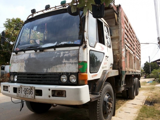 ขายรถบรรทุกสิบล้อ 1 เพลา ทิฟฟี่ เพาเวอร์ สภาพดี แคซซีสวย  พร้อมใช้งาน