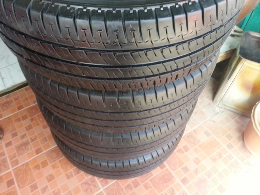 ขาย  215/70/15  michalin อีกชุด  สวยๆ3800  ส่งทั่วไทยครับ