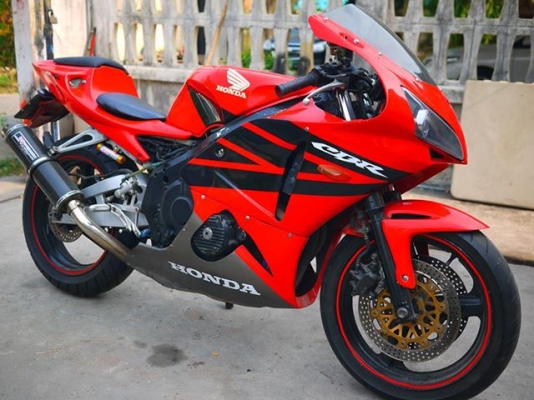 ขาย CBR400 พร้อมทะเบียนแท้ แฟริ่ง Rc212 ท่อสูตร โยชิ เครื่องสดๆ